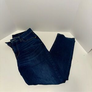 Lucky Brand Blue Straight Leg Jeans with Classic Fit